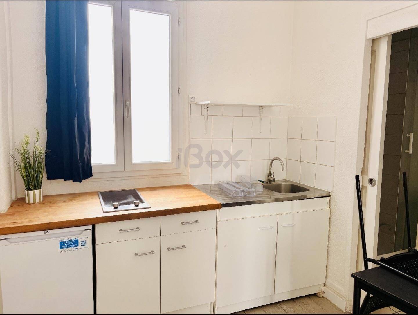 Appartement 1 pièce 14 m² · à Toulon · 14,3 m² · 490 €