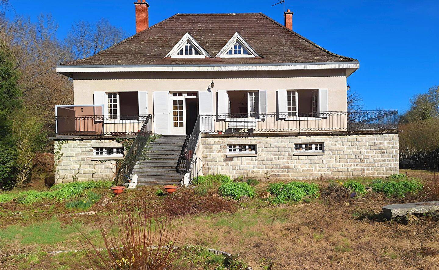 Maison 7 pièces 161 m² · à Ambert · 161 m² · 209 000 €