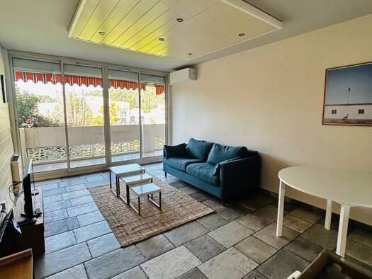 Appartement à louer 1 150 € 3 pièces 1 chambre 64 m² Étage 2/4 Le Thouar La Garde 83130