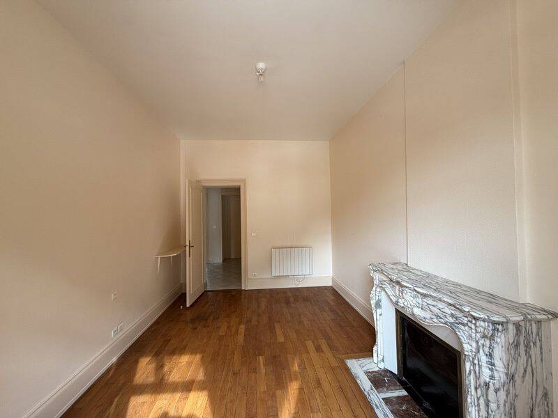 Appartement 2 pièces 63 m² · à Saint-Claude · 63 m² · 59 000 €
