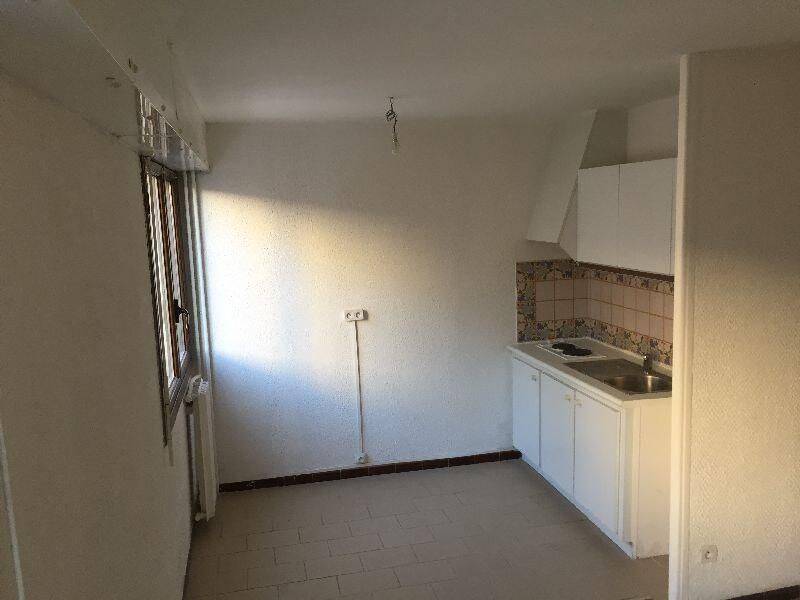 Appartement 2 pièces 45 m² · à Marseille 5ème Arrondissement · 45 m² · 690 €