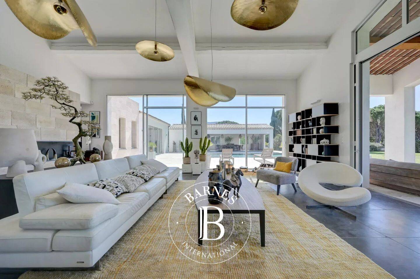 Maison 7 pièces 360 m² · à Jouques · 360 m² · 2 150 000 €