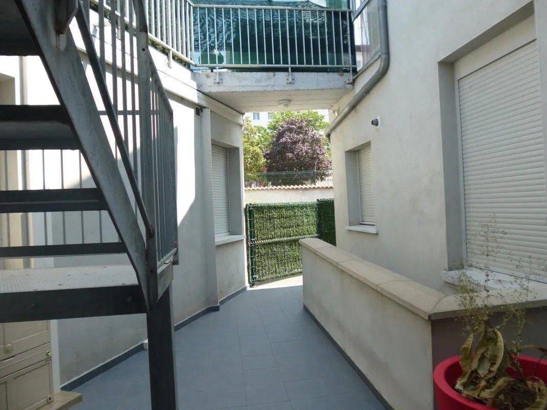 3 pièces 68 m² · à Lyon 8ème Arrondissement · 68 m² · 1 230 €