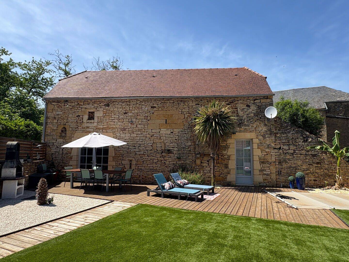 Maison 5 pièces 98 m² · à Sarlat-la-Canéda · 98 m² · 370 000 €