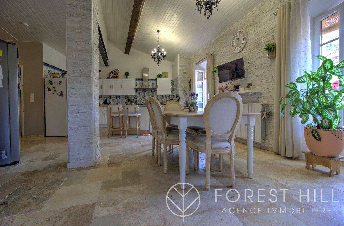 Appartement 6 pièces 229 m² · à Arles-sur-Tech · 229 m² · 169 000 €