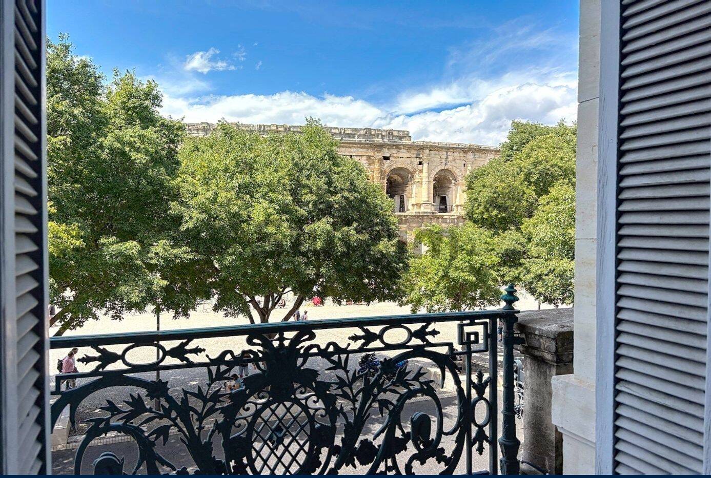 Appartement 6 pièces 187 m² · à Nîmes · 186,9 m² · 680 000 €