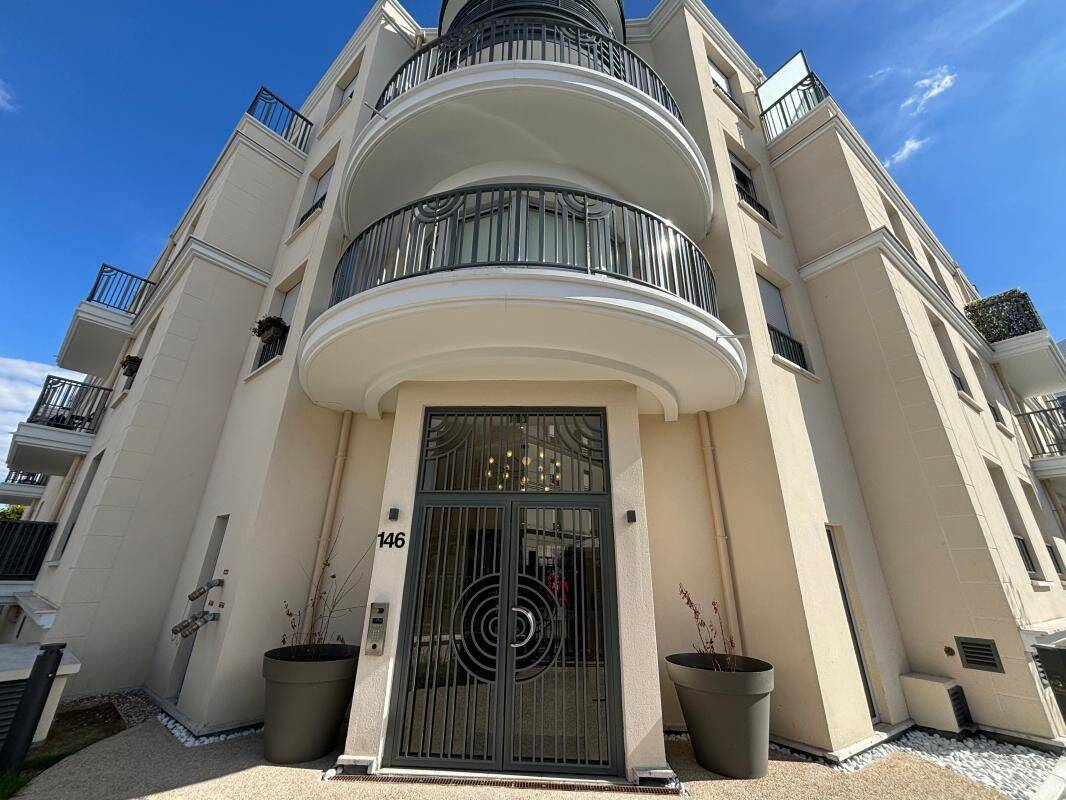 Appartement 2 pièces 42 m² · à L'Haÿ-les-Roses · 42 m² · 1 200 €/mois