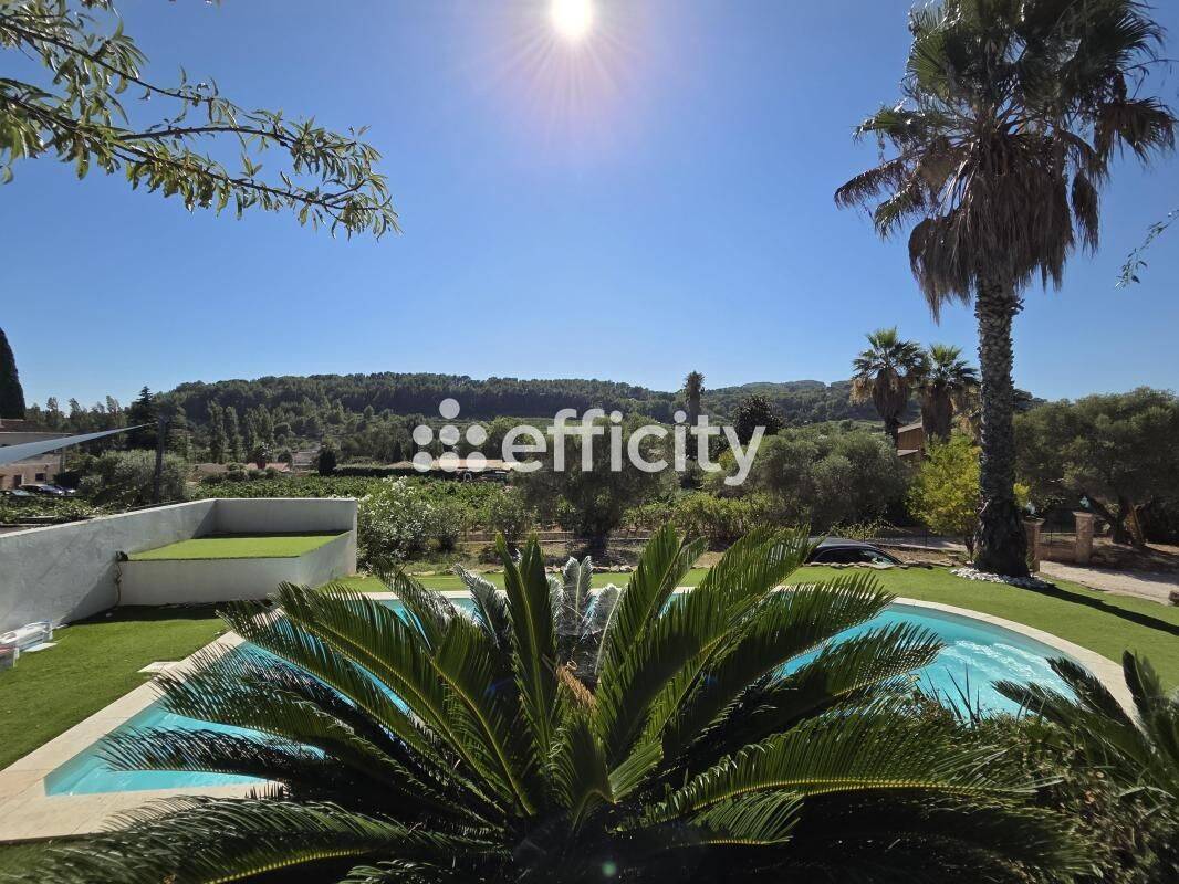 Maison 6 pièces 136 m² · au Castellet · 136 m² · 780 000 €