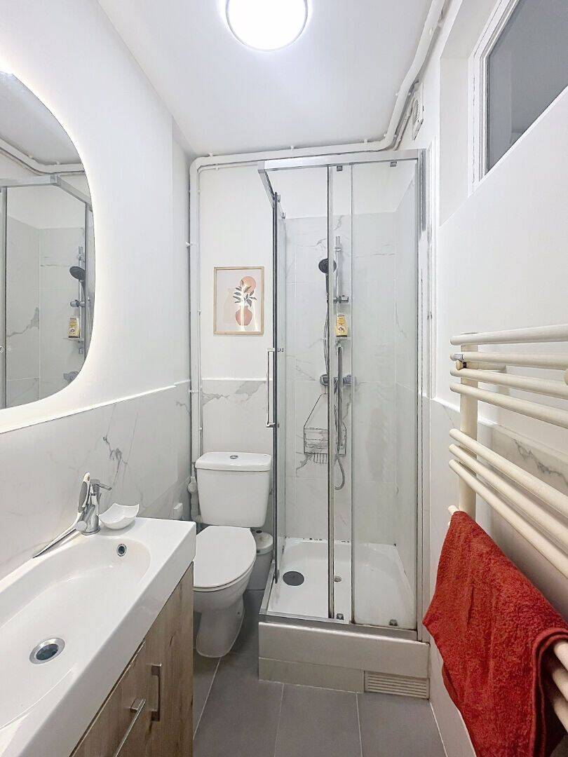 Appartement 2 pièces 28 m² · à Paris 15ème Arrondissement · 28 m² · 1 030 €