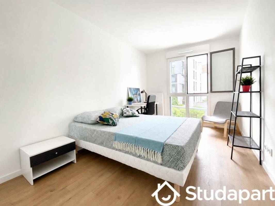 1 pièce 13 m² · à Clichy · 13 m² · 850 €