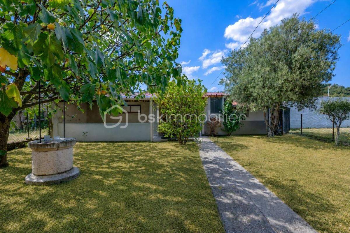 Appartement 5 pièces 105 m² · à Genas · 105 m² · 360 000 €