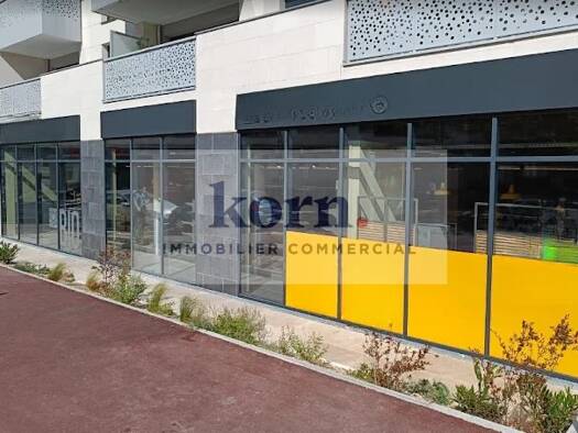 Boutique à louer 6 709 € 285 m² de surface de vente Hôtel de Ville Saint-Cyr-l'École 78210