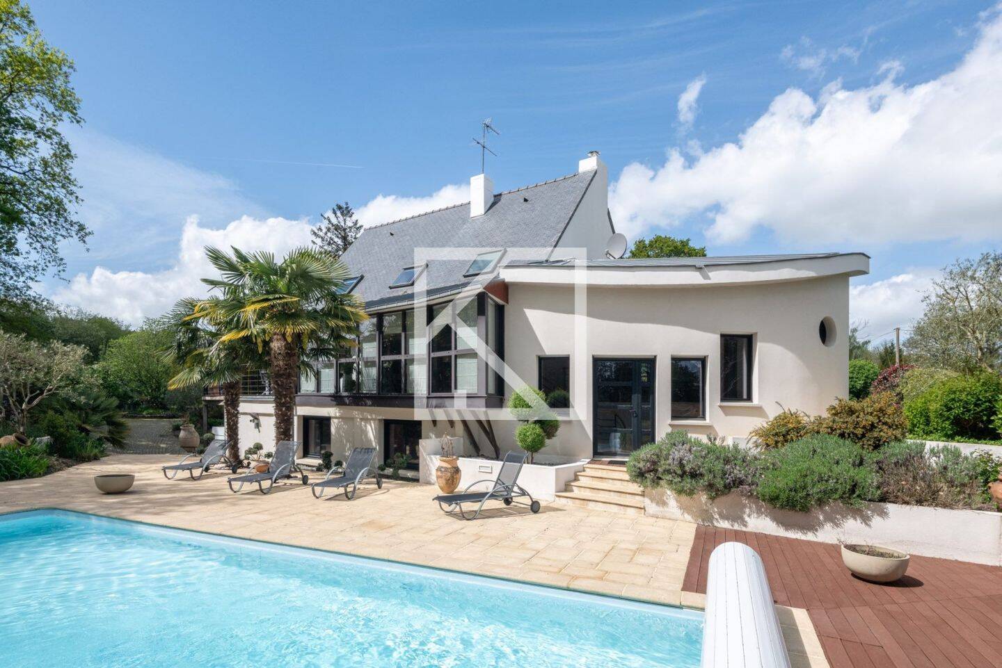 Maison 11 pièces 330 m² · à Orgères · 330 m² · 795 000 €
