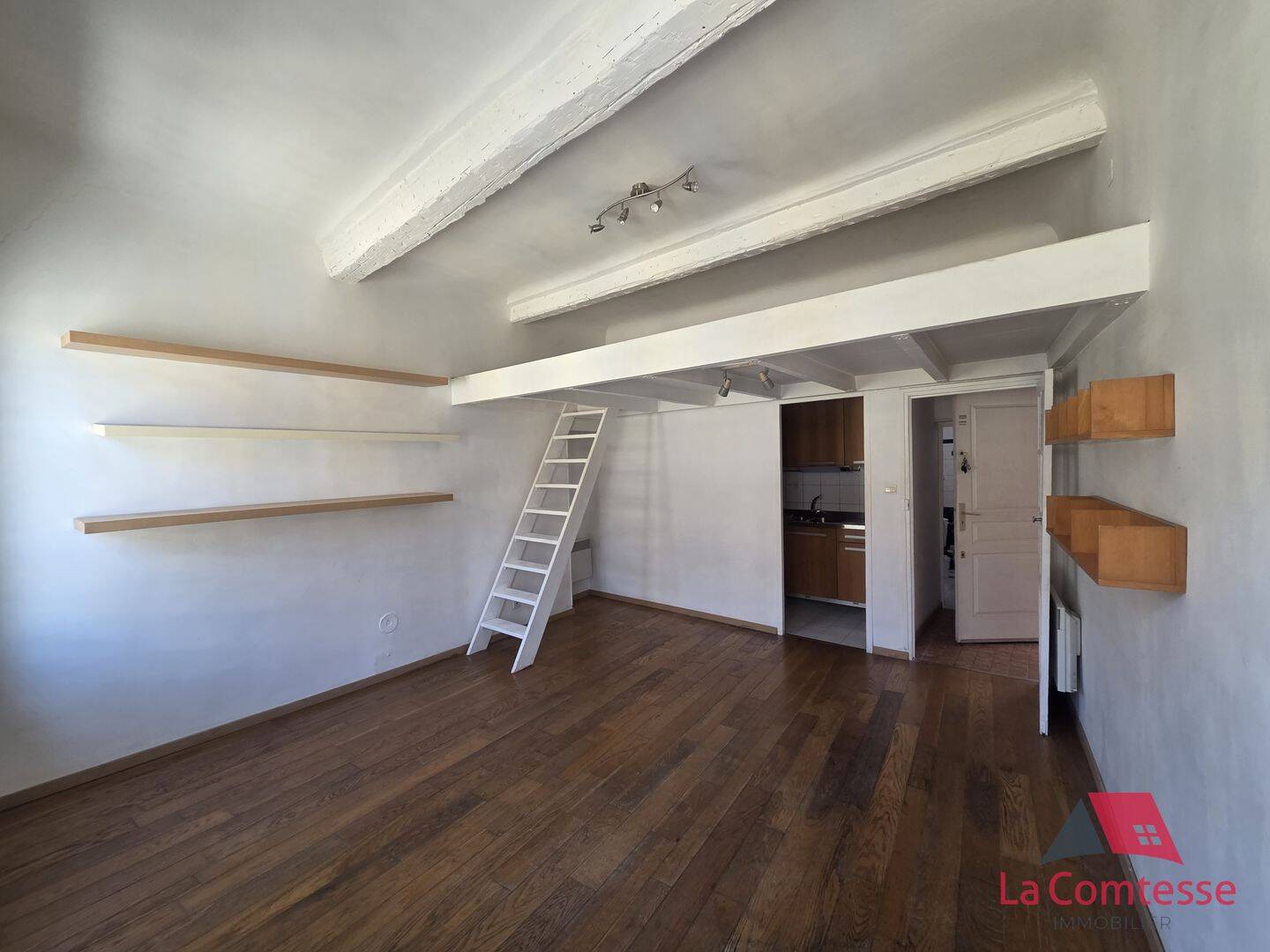 Appartement 1 pièce 30 m² · à Aix-en-Provence · 29,7 m² · 721 €