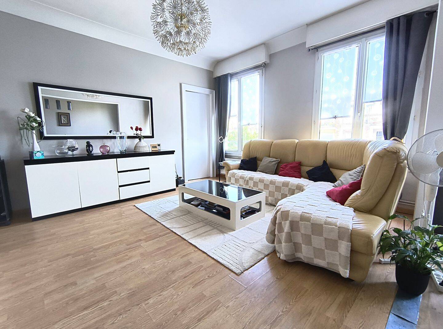 Appartement 4 pièces 81 m² · à Valenciennes · 81 m² · 152 000 €