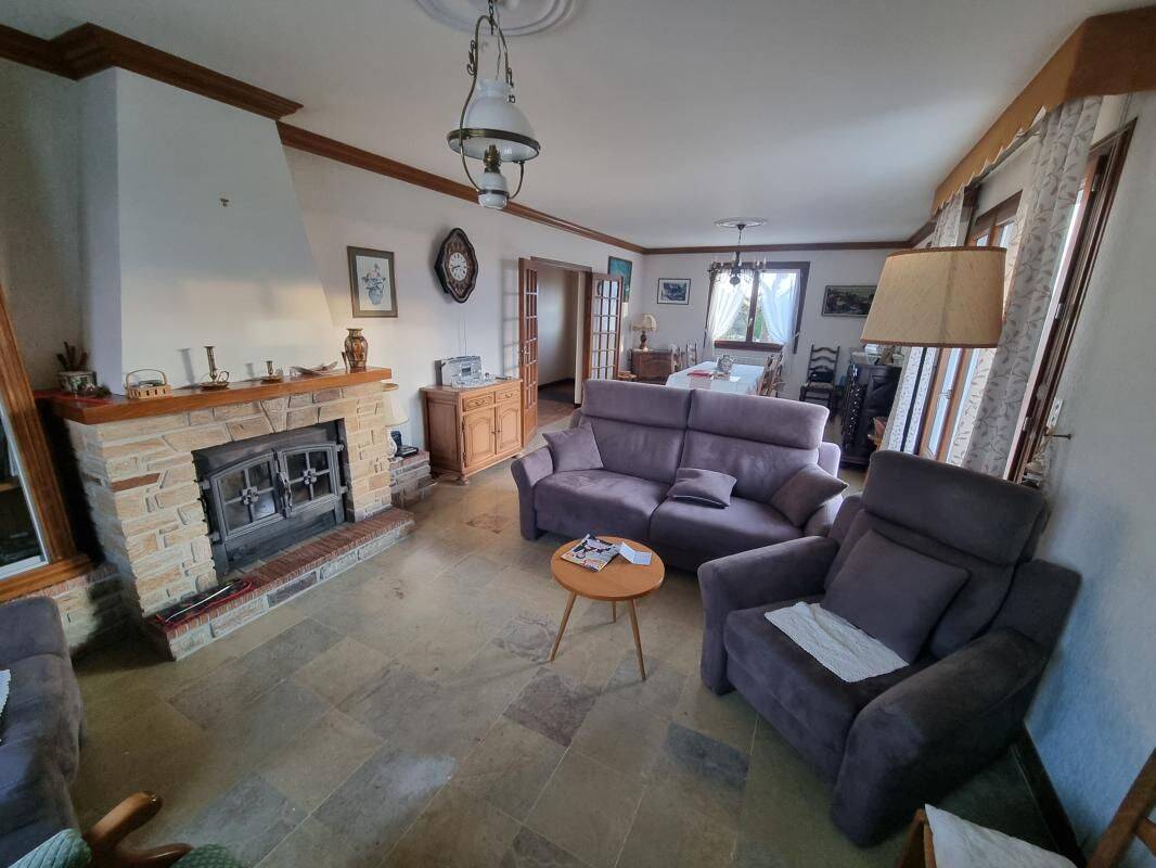Maison 7 pièces 166 m² · à Saint-Yrieix-la-Perche · 166 m² · 192 500 €