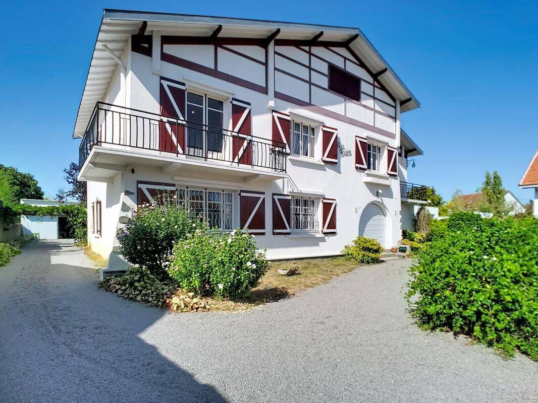 Maison 6 pièces 235 m² · à Rezé · 235 m² · 572 000 €