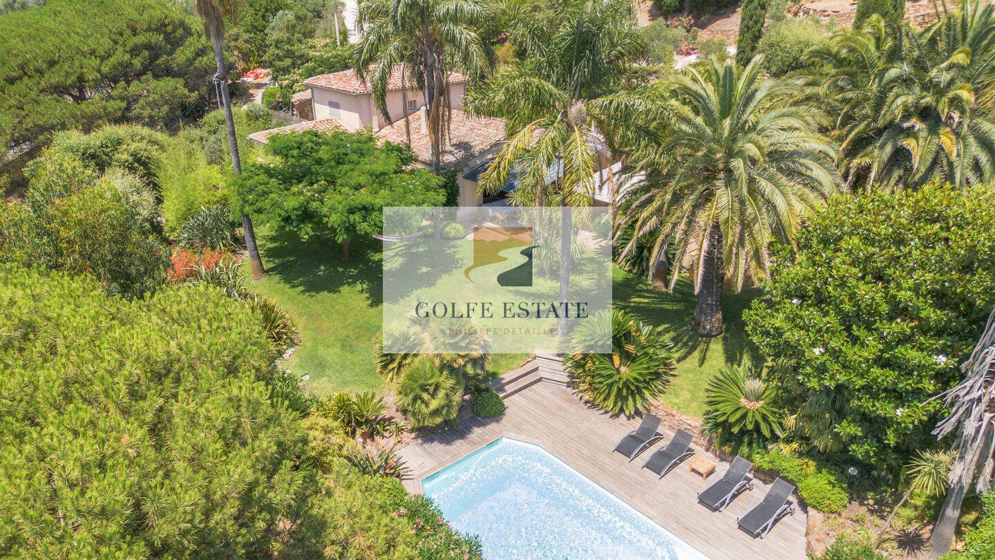 Maison 6 pièces 162 m² · à Cavalaire-sur-Mer · 162 m² · 1 280 000 €