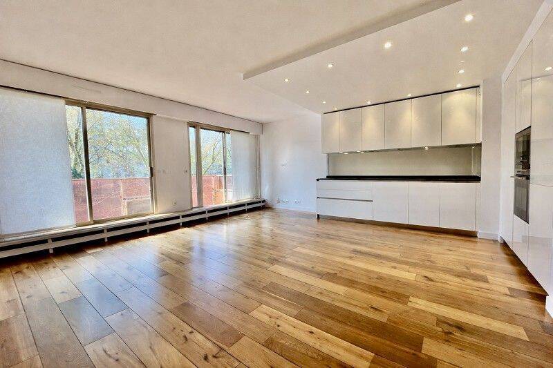 Appartement 3 pièces 72 m² · à Neuilly-sur-Seine · 71,5 m² · 2 650 €