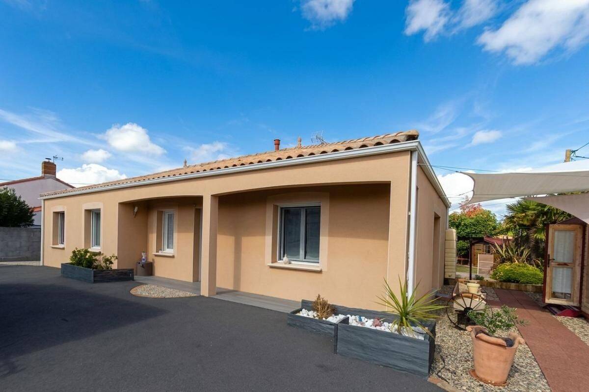 Maison 4 pièces 94 m² · à Saint-Philbert-de-Grand-Lieu · 94 m² · 299 900 €