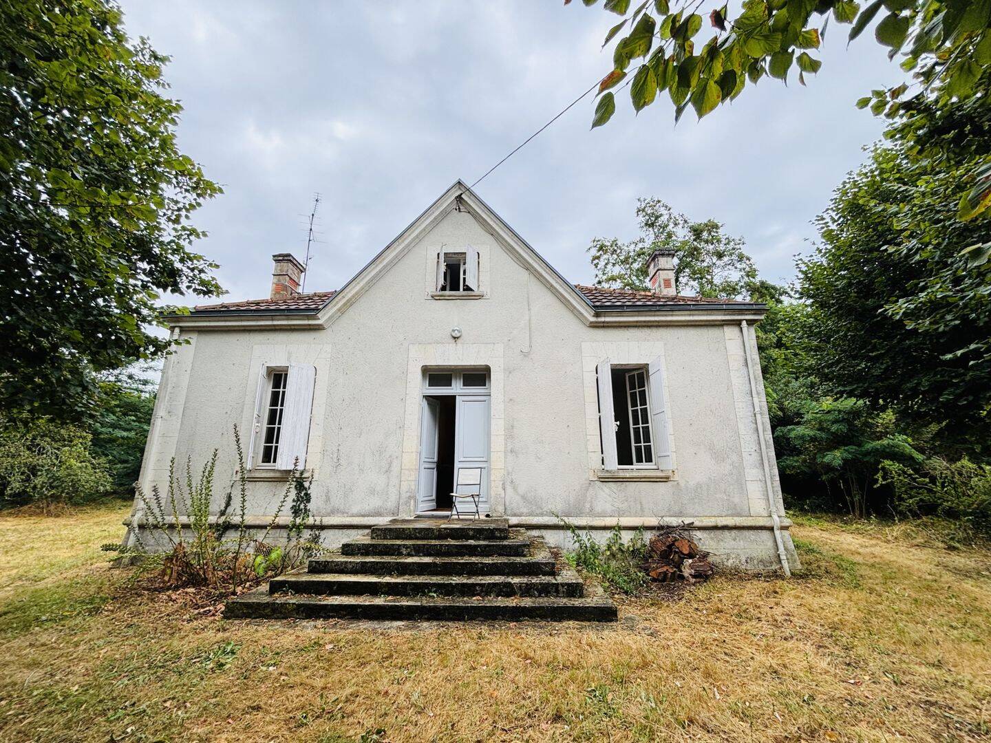 Maison 15 pièces 138 m² · à Parcoul-Chenaud · 138 m² · 191 000 €