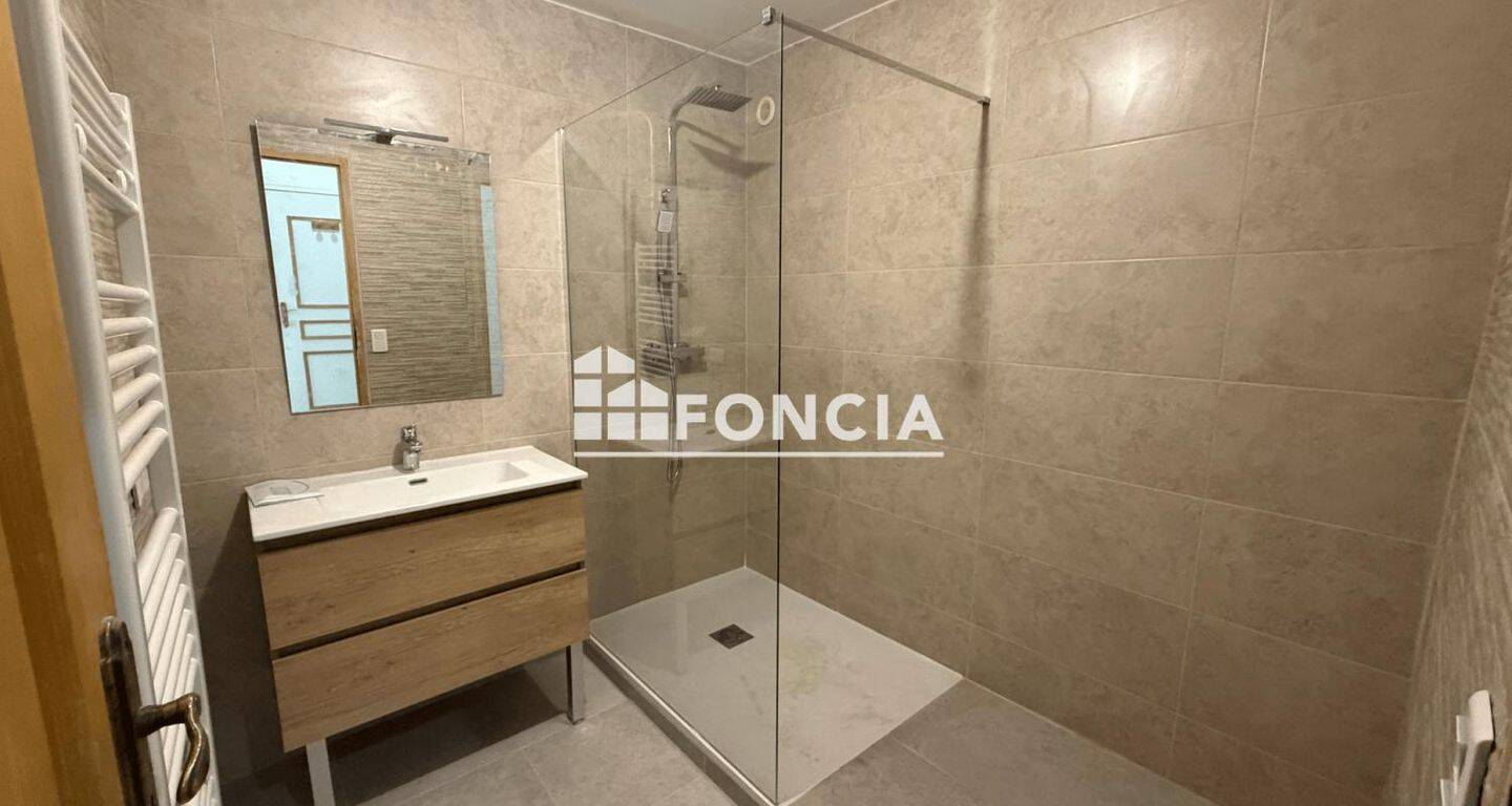 Appartement 3 pièces 82 m² · à Avignon · 82,3 m² · 945 €