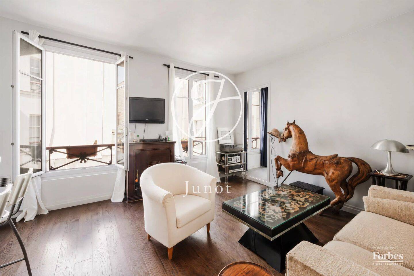Appartement 2 pièces 50 m² · à Paris 3ème Arrondissement · 49,6 m² · 630 000 €