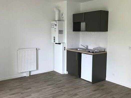 Appartement à louer 452 € 1 pièce 32 m² Étage 3/4 Quimper 29000