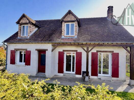 Maison à vendre 272 850 € 6 pièces 3 chambres 118 m² 921 m² de terrain Cannes-Écluse 77130