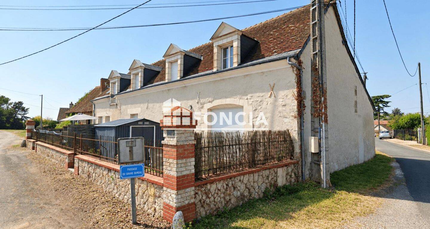 Maison 4 pièces 107 m² · à Chargé · 107 m² · 790 €/mois