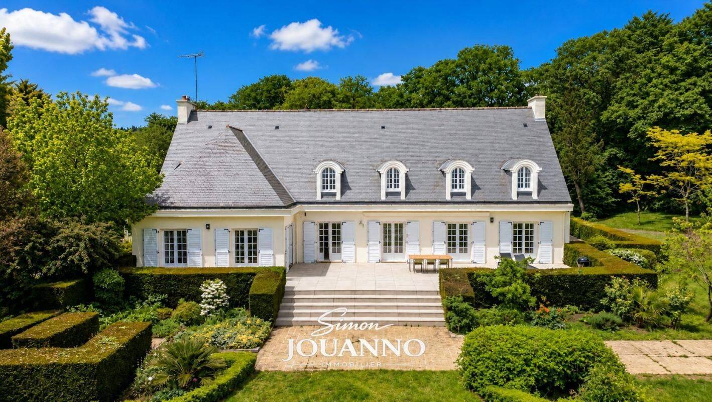 Maison 8 pièces 430 m² · à Caudan · 430 m² · 1 150 000 €