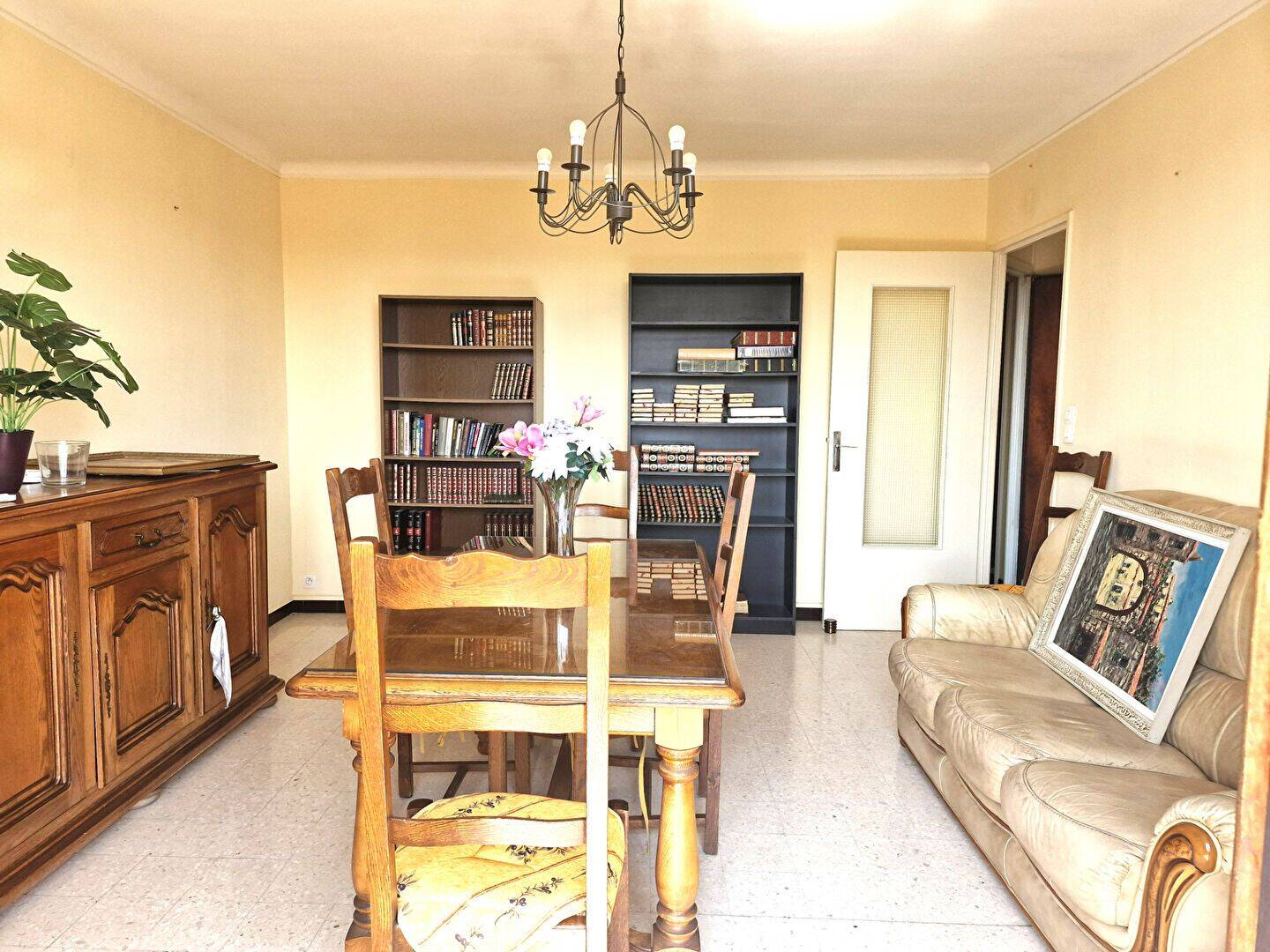 Appartement 2 pièces 52 m² · à Avignon · 52 m² · 92 000 €