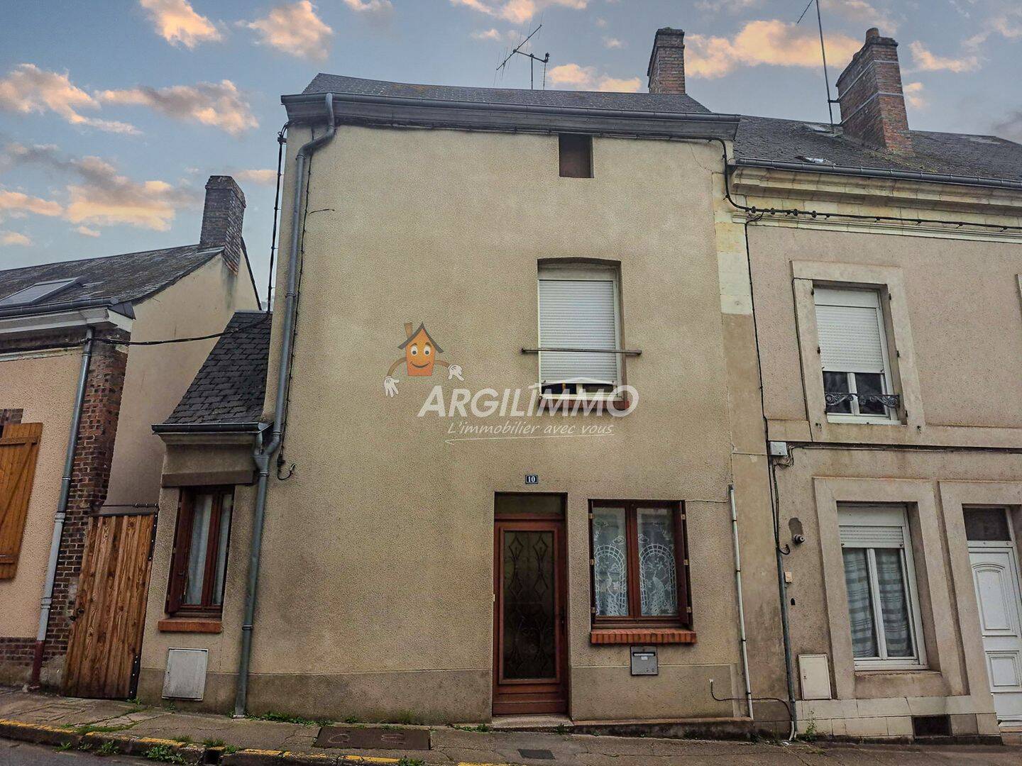 Maison 4 pièces 88 m² · à Saint-Calais · 87,5 m² · 38 500 €