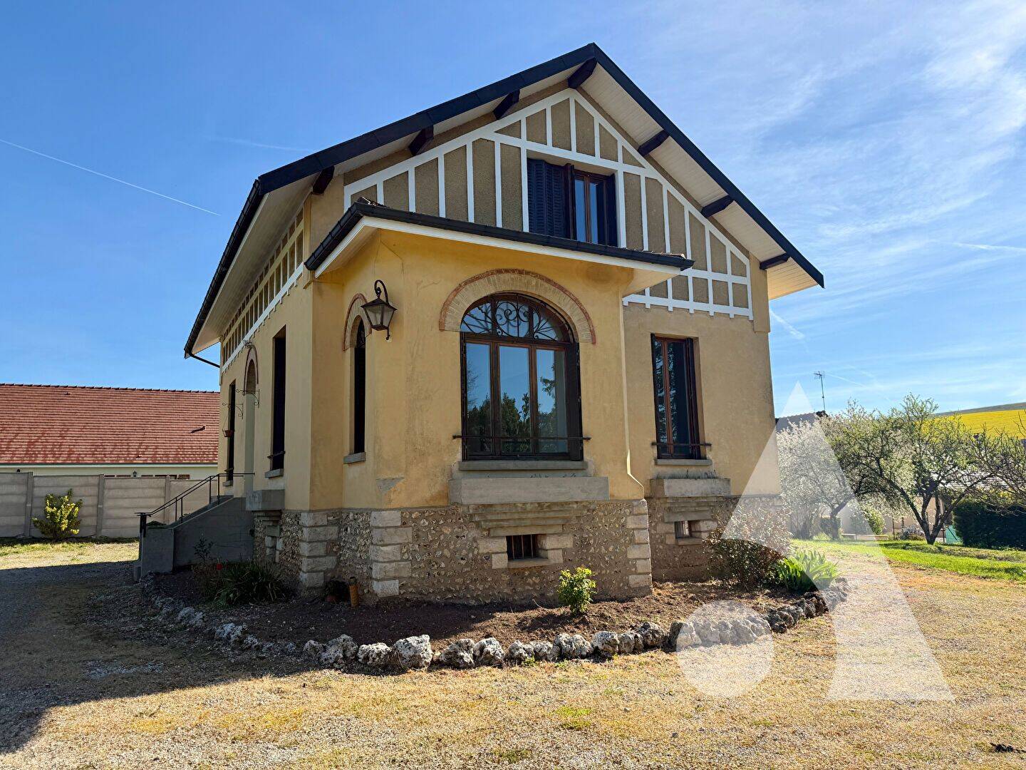 Maison 6 pièces 128 m² · à Aix-Villemaur-Pâlis · 128 m² · 235 000 €