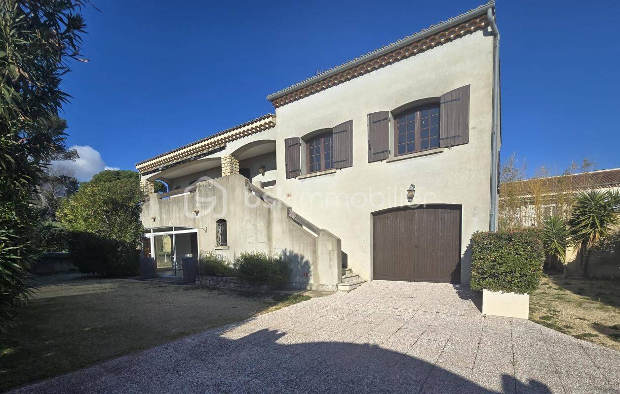 Maison 5 pièces 192 m² · à Pont-Saint-Esprit · 192 m² · 285 000 €