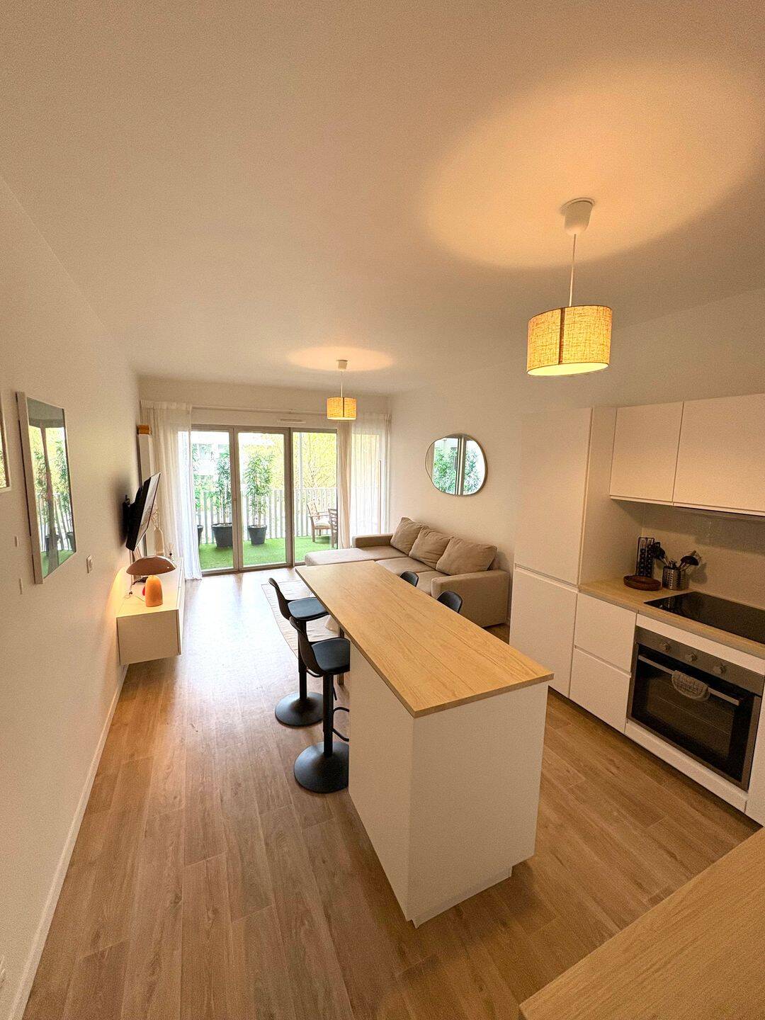 Appartement 2 pièces 50 m² · à Bordeaux · 50 m² · 1 050 €/mois