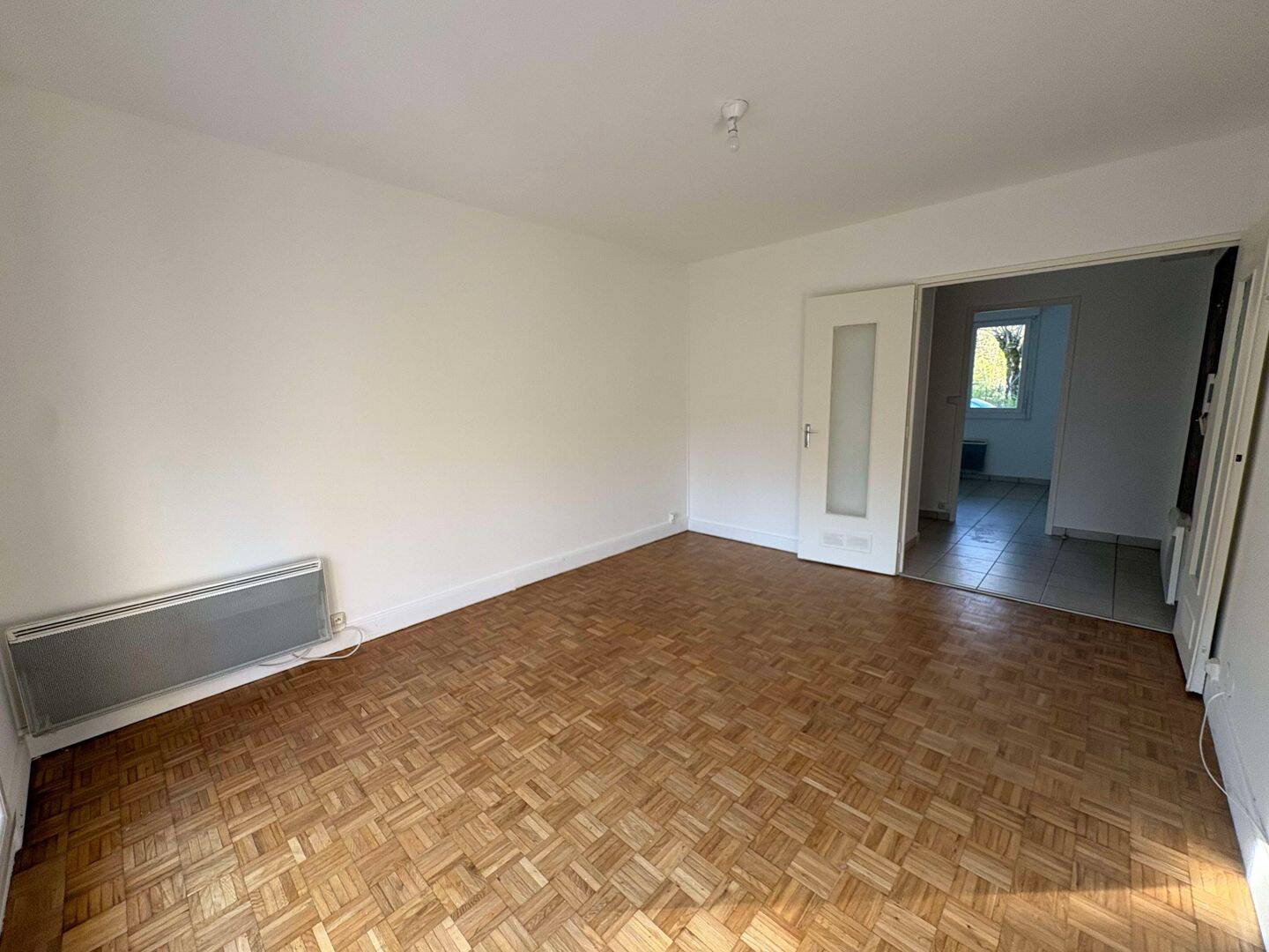 Appartement 3 pièces 59 m² · à Ruy-Montceau · 58,8 m² · 592 €