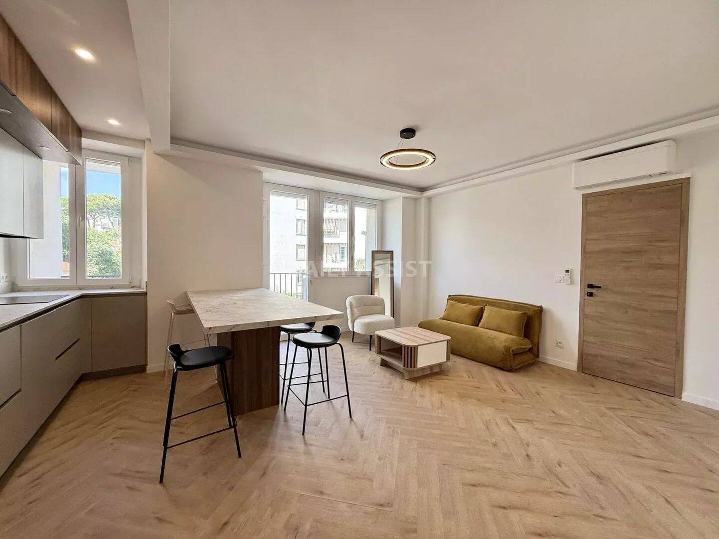 Appartement 2 pièces 48 m² · à Cannes · 47,6 m² · 2 600 €/mois