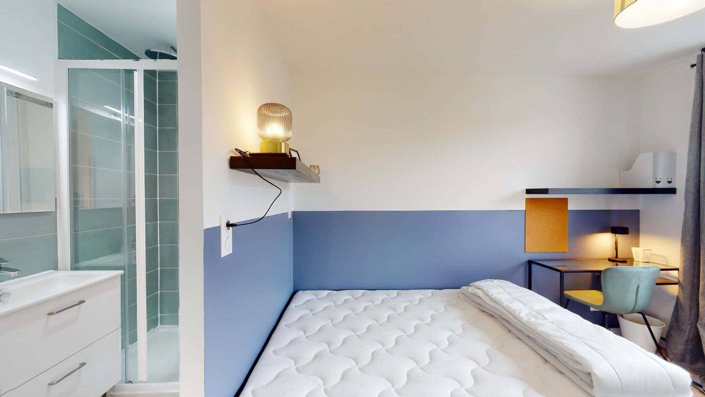1 pièce 15 m² · à Clermont-Ferrand · 15 m² · 385 €