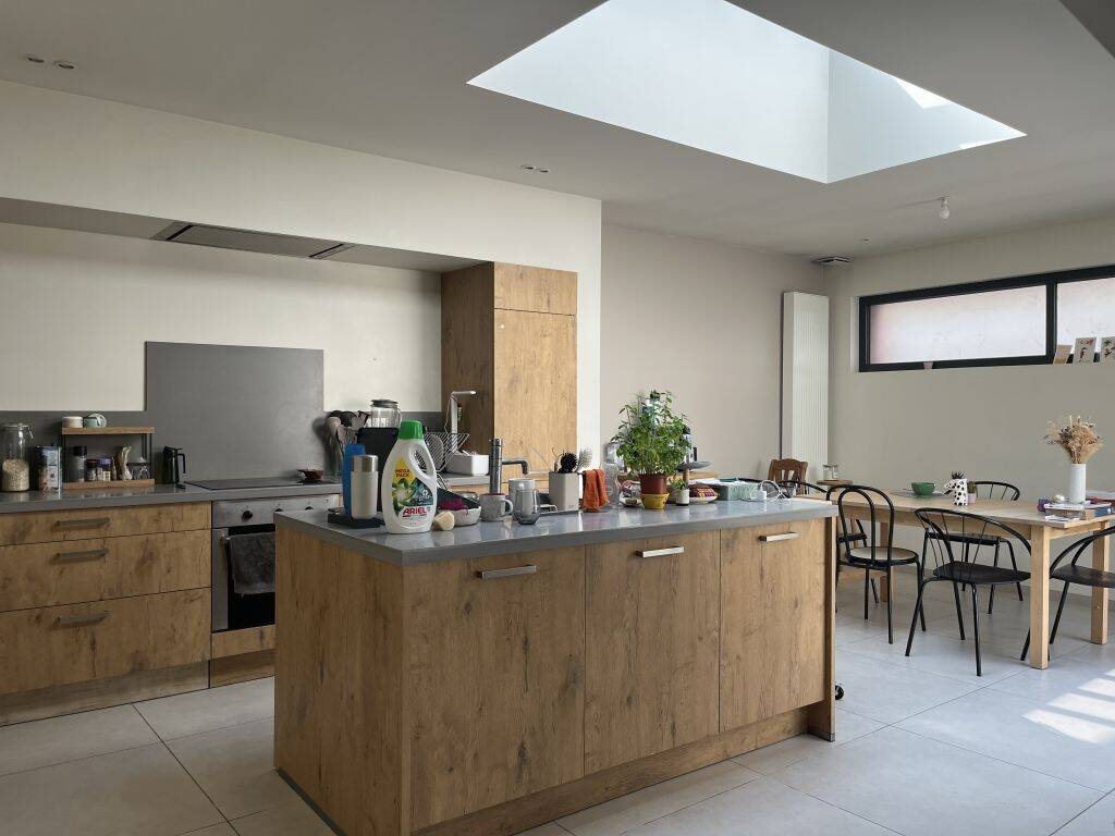 Appartement 4 pièces 108 m² · à Lille · 107,6 m² · 1 408 €