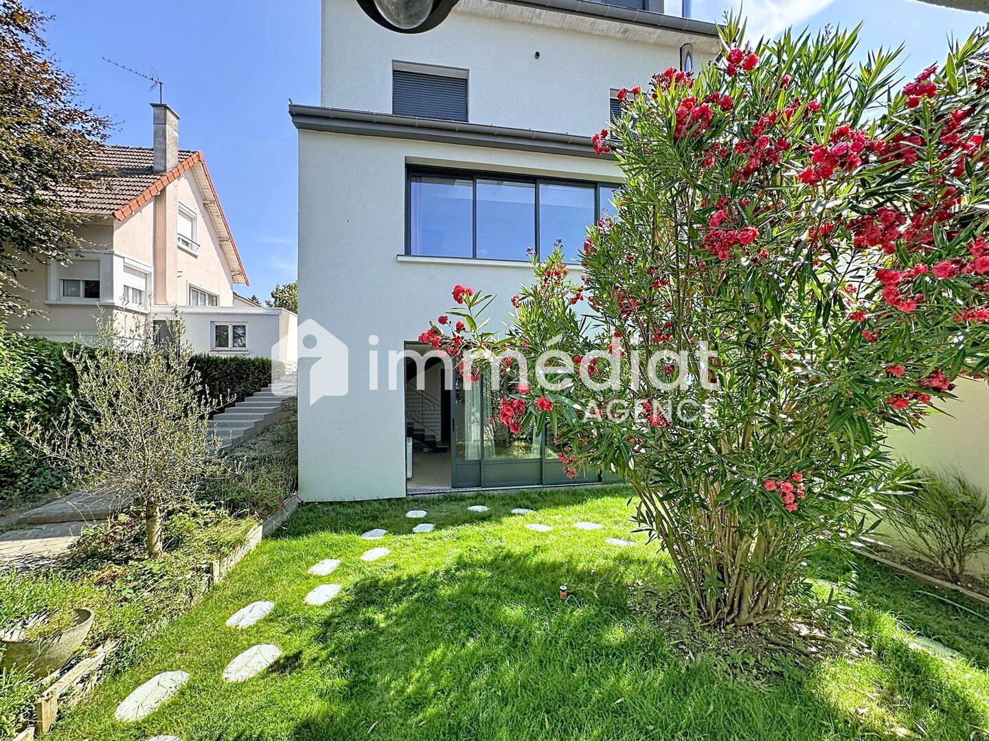 Maison 6 pièces 231 m² · à Rueil-Malmaison · 231 m² · 1 490 000 €