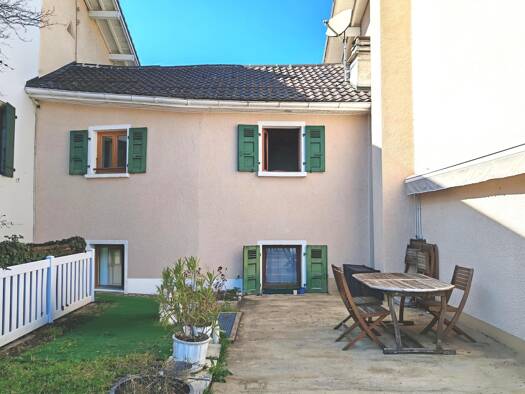 Appartement à vendre 355 000 € 4 pièces 3 chambres 90 m² 1er étage Chevry 01170