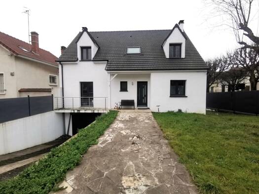 Maison à vendre 860 000 € 6 pièces 3 chambres 214,6 m² 1 159 m² de terrain Vitry-sur-Seine 94400