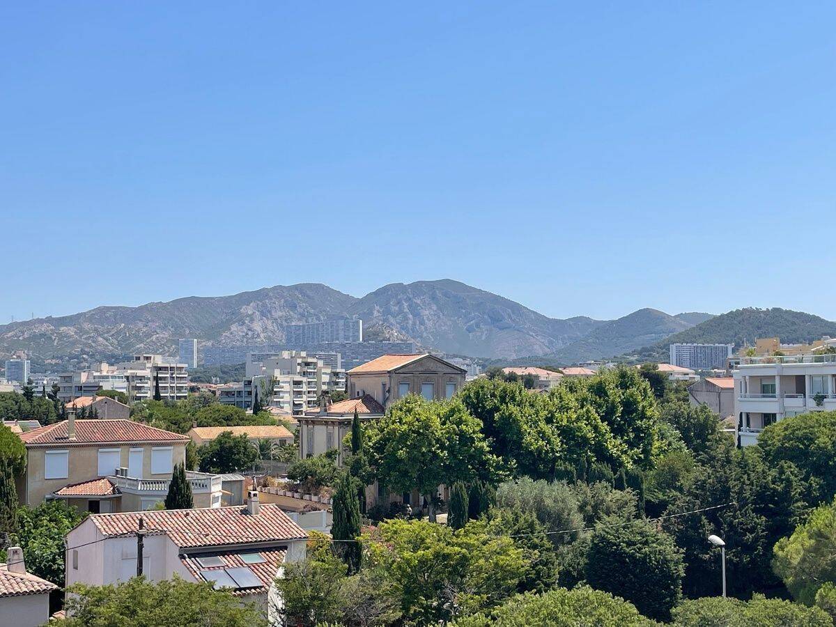 Appartement 5 pièces 121 m² · à Marseille 8ème Arrondissement · 121 m² · 500 000 €