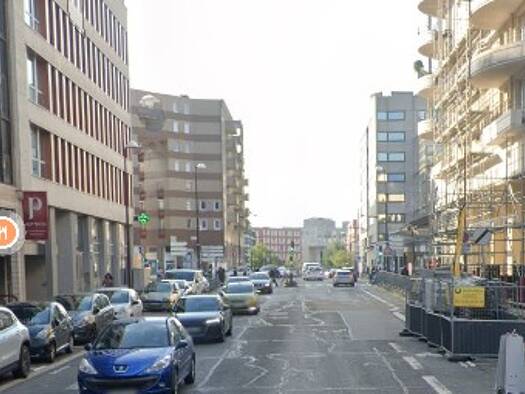 Boutique à louer 6 350 € 200 m² de surface de vente Montigny-le-Bretonneux 78180