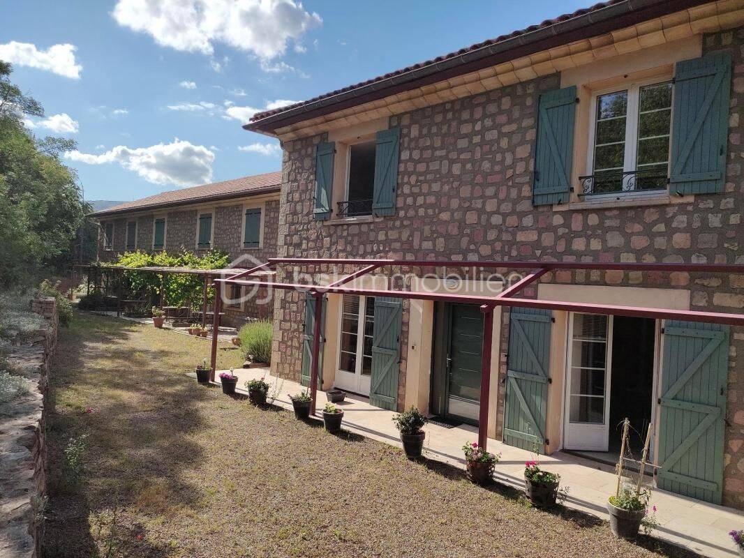 Maison 22 pièces 650 m² · à Clermont-l'Hérault · 650 m² · 1 480 000 €
