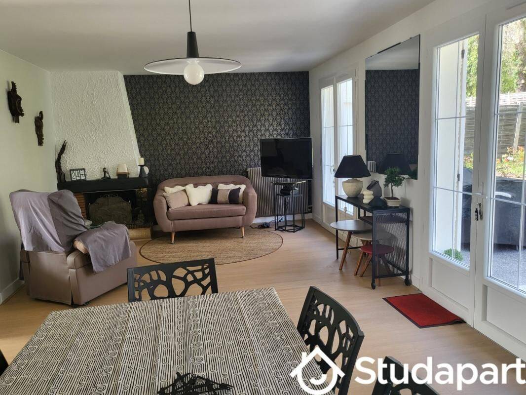 1 pièce 14 m² · à Gradignan · 14 m² · 560 €