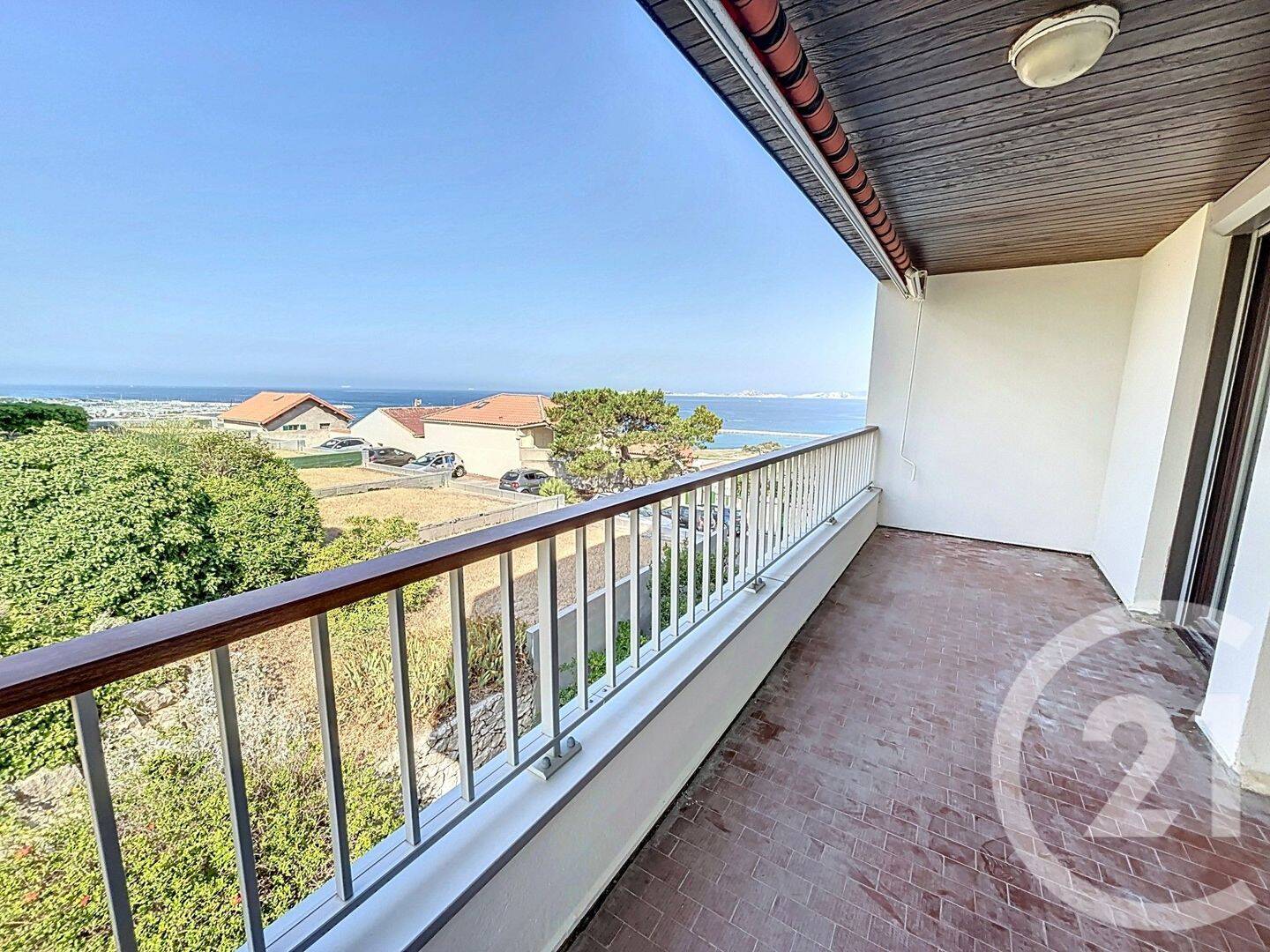 Appartement 3 pièces 70 m² · à Marseille 8ème Arrondissement · 70,4 m² · 1 647 €