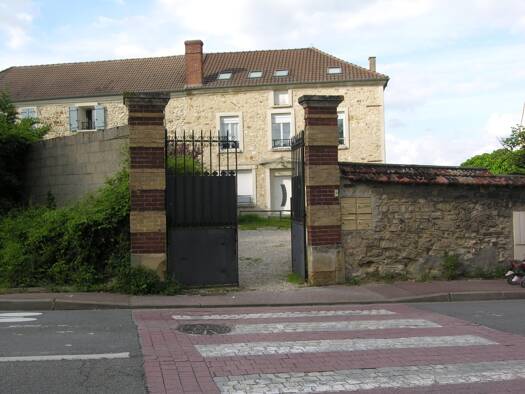 Terrain à vendre 140 000 € 231 m² de terrain Centre Bourg Épône 78680