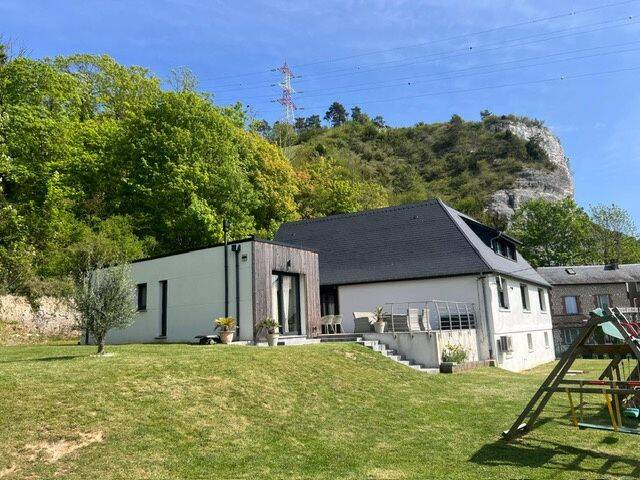 Maison 8 pièces 209 m² · à Oissel · 208,9 m² · 284 900 €